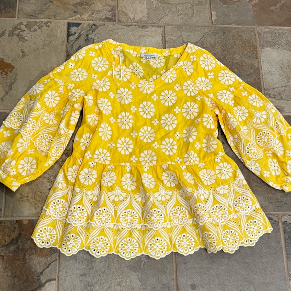 John Mark Tops - John Mark sunny Embroidered V-Neck 3/4‎ Puff Sleeve Ruffle Scalloped Hem Tunic S
